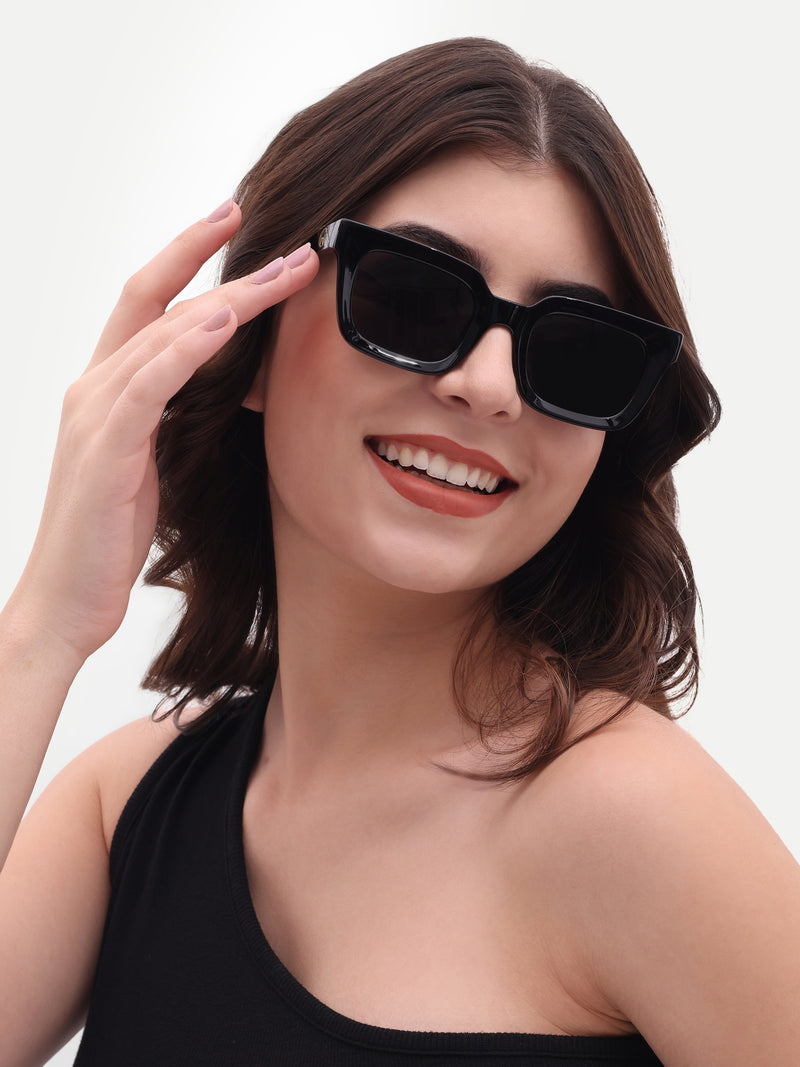 Women's Black UV Protected Rectangular Sunglasses
