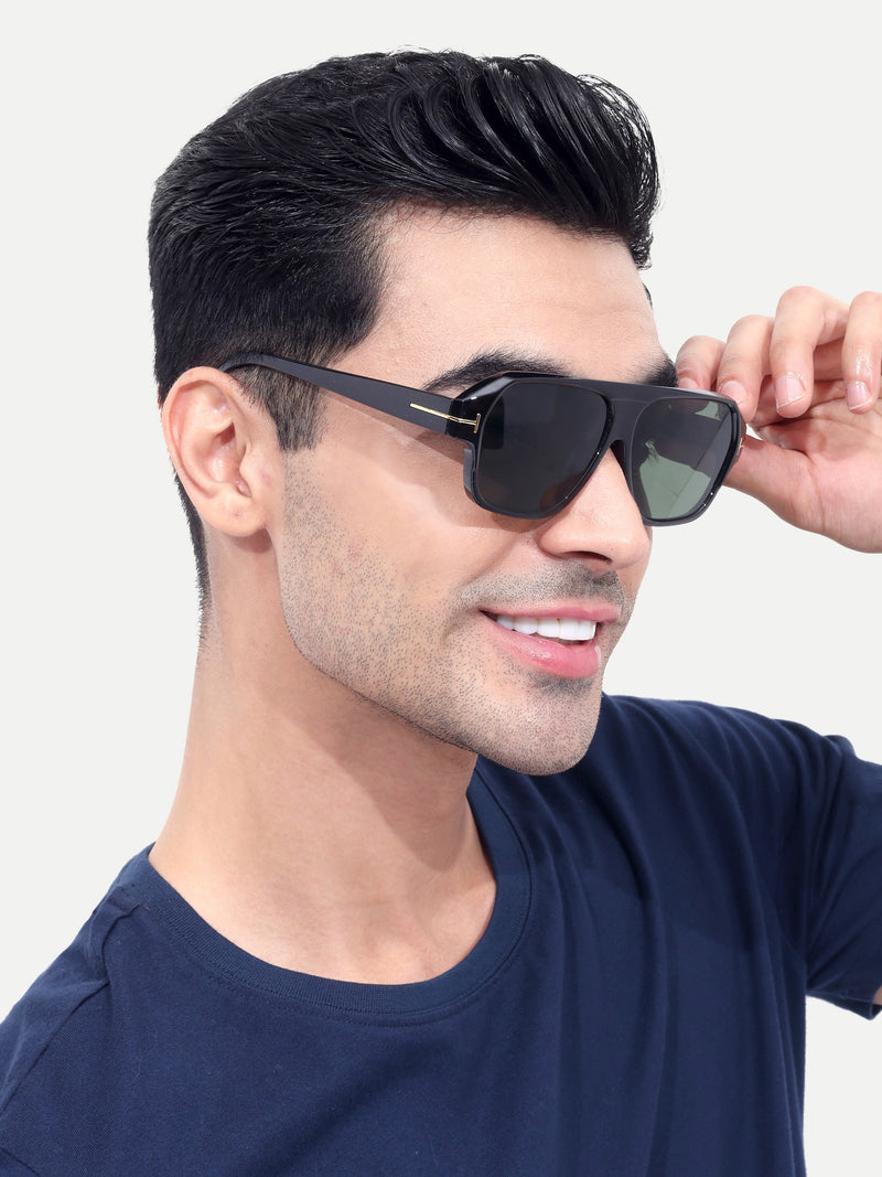 Men's Green UV Protected Wayfarer Rectangular Sunglasses