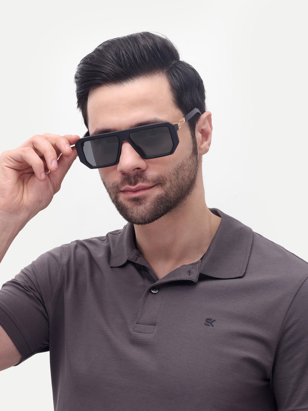 Men's UV Protected Gold Black Wayfarer Sunglasses