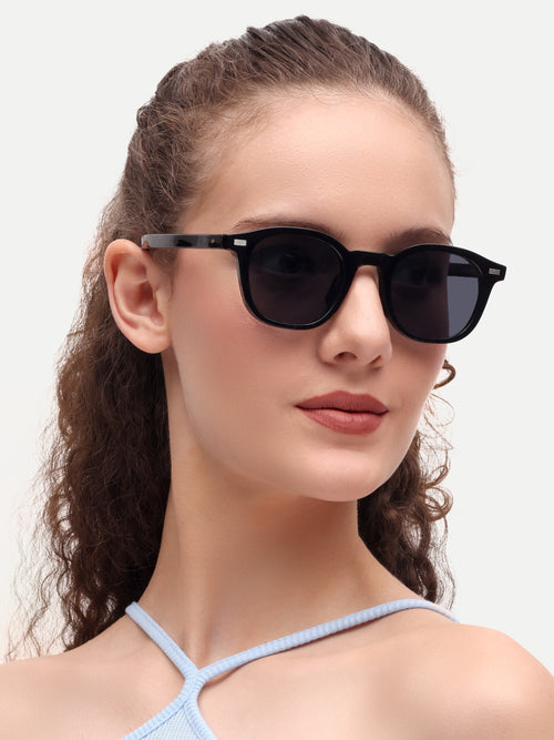 Black Oval Women UV Protected Sunglasses