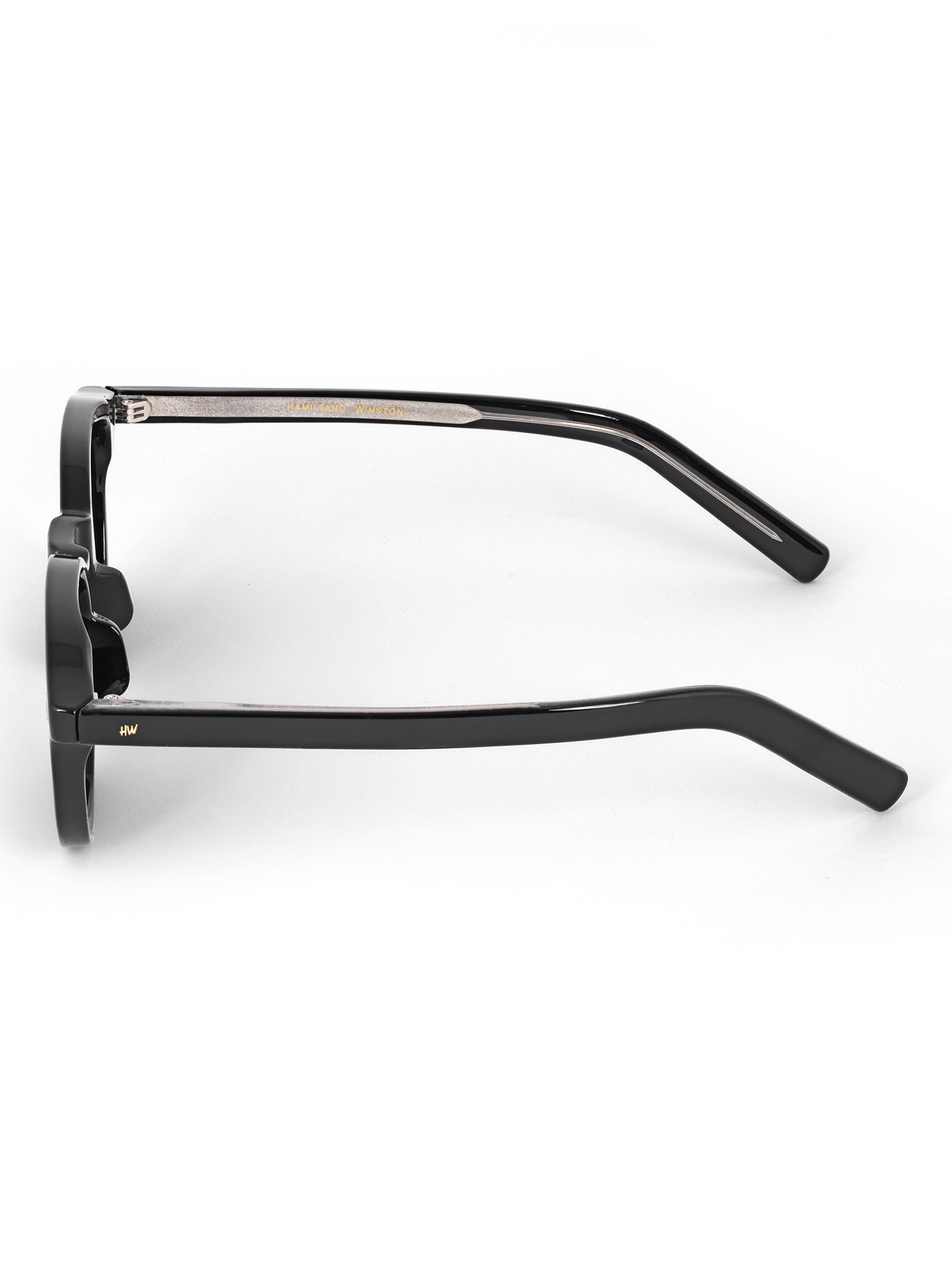 Black Oval Women UV Protected Sunglasses