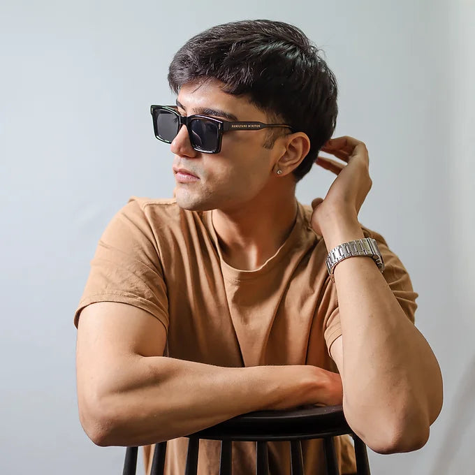 HW BASIC BLACK WAYFARER