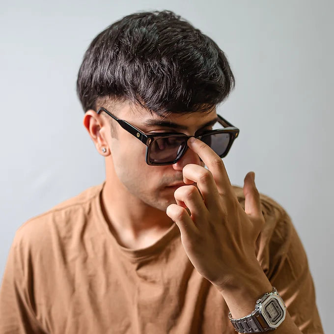 HW BASIC BLACK WAYFARER