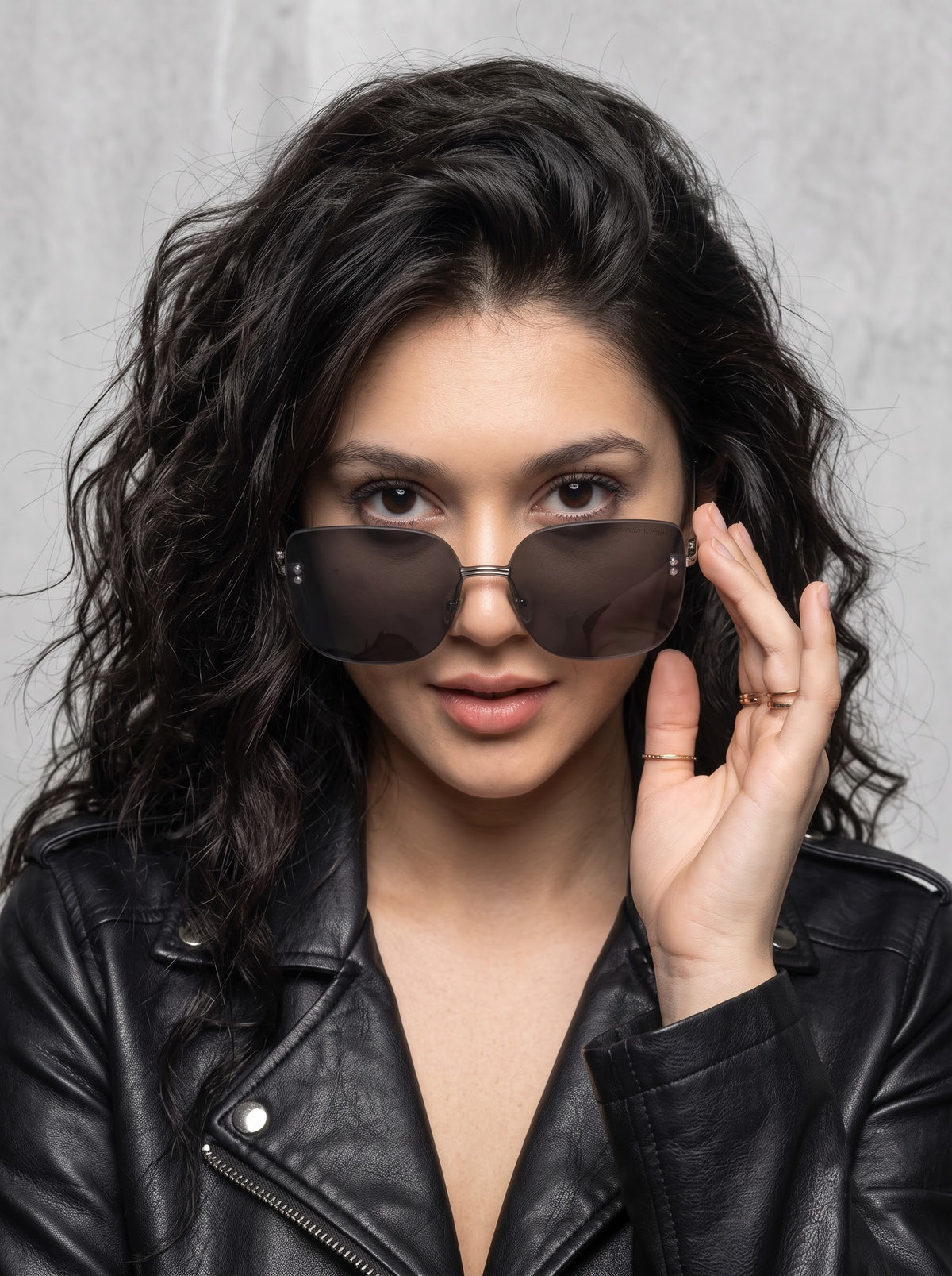 Luxury Black Oversized Cat-Eye Women Sunglasses