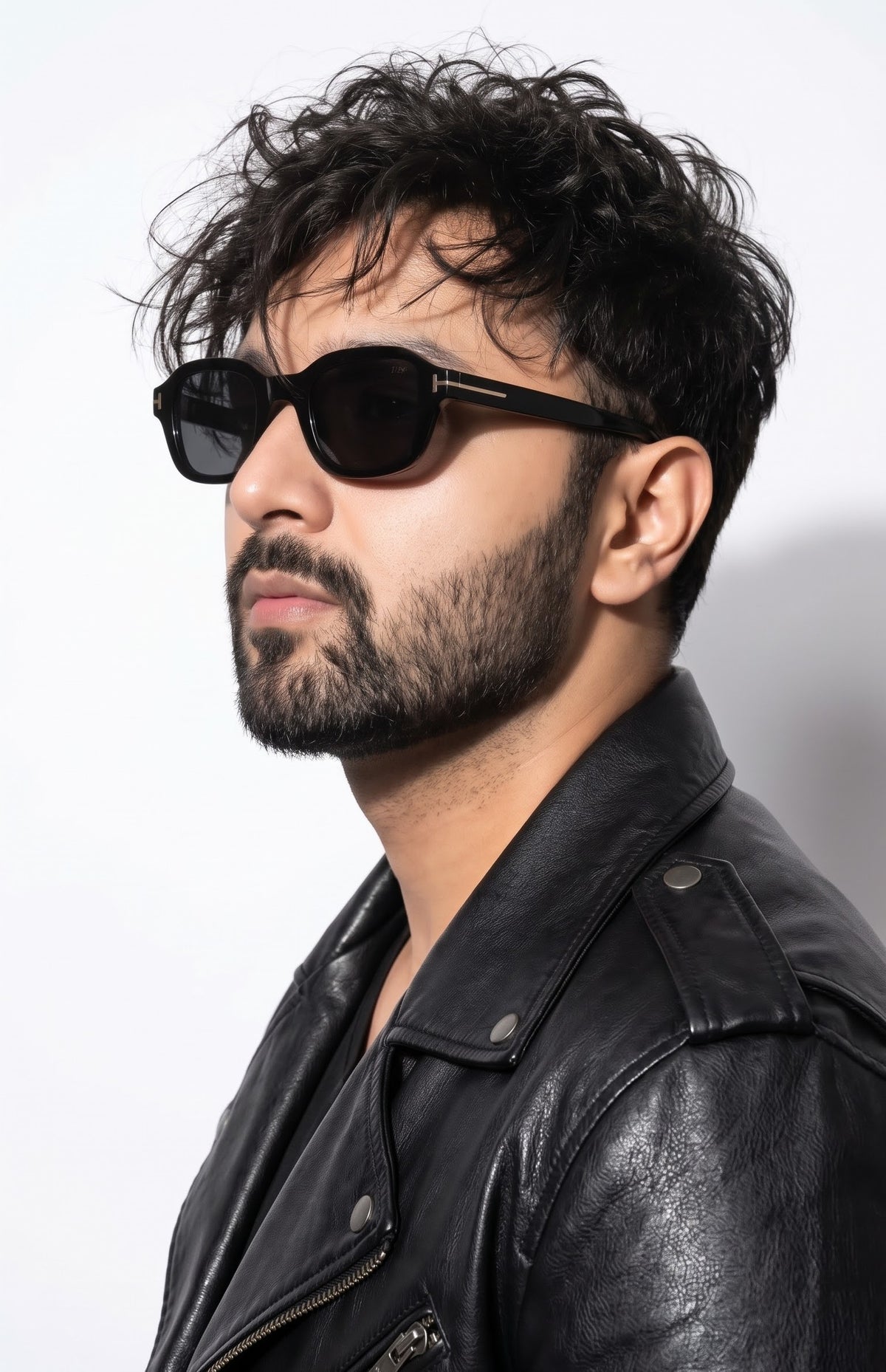 Supreme Black Uv-Protected Men Sunglasses