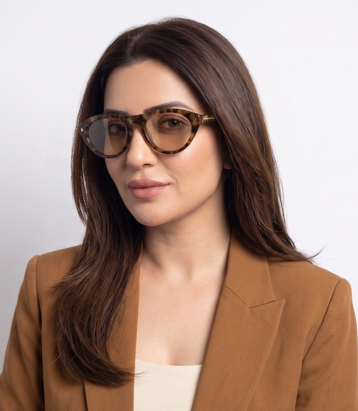 Regalis Leopard Peach Oval Women Sunglasses