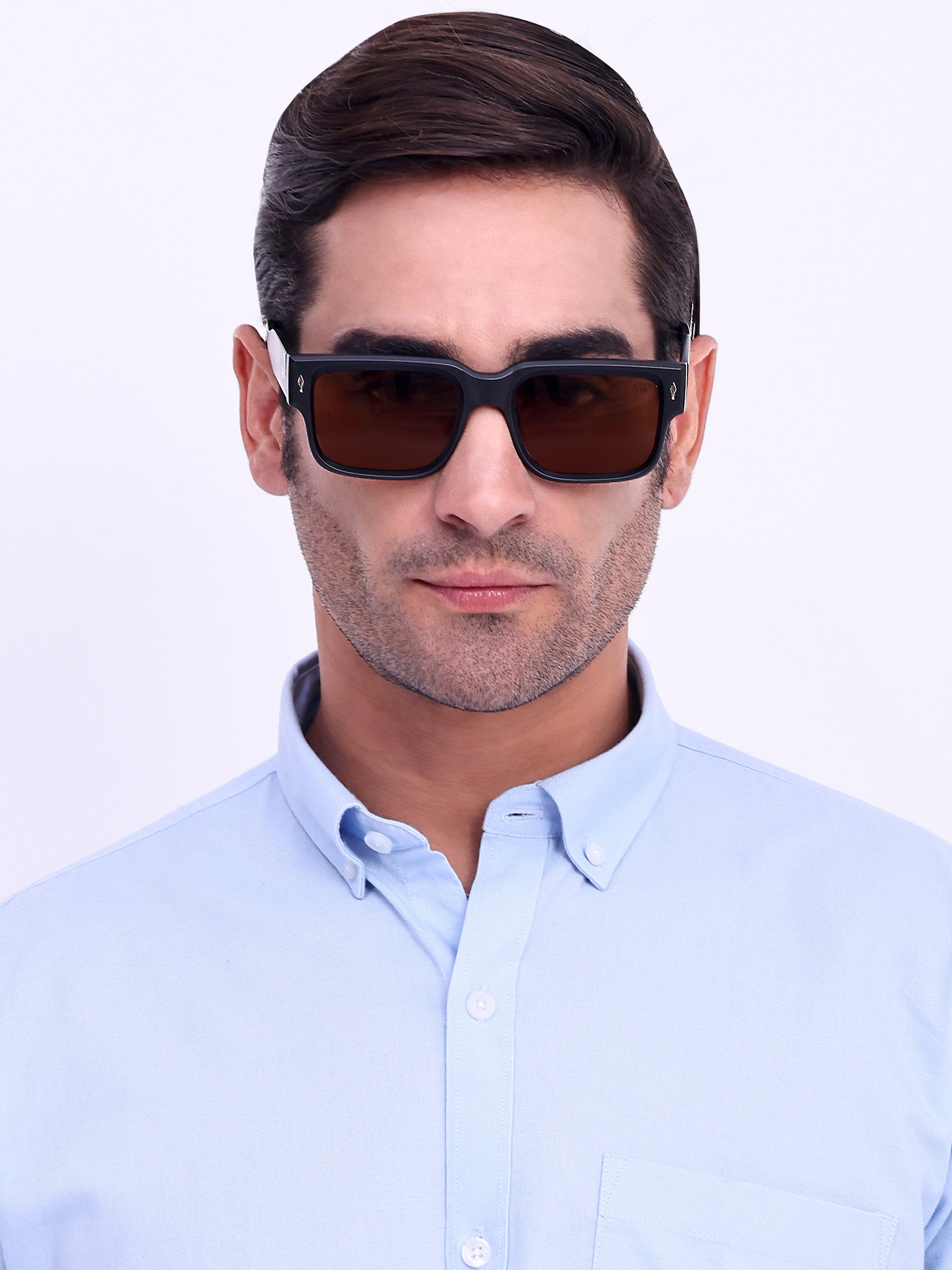 Men Wayfarer Rectangular UV Protected Sunglasses Brown