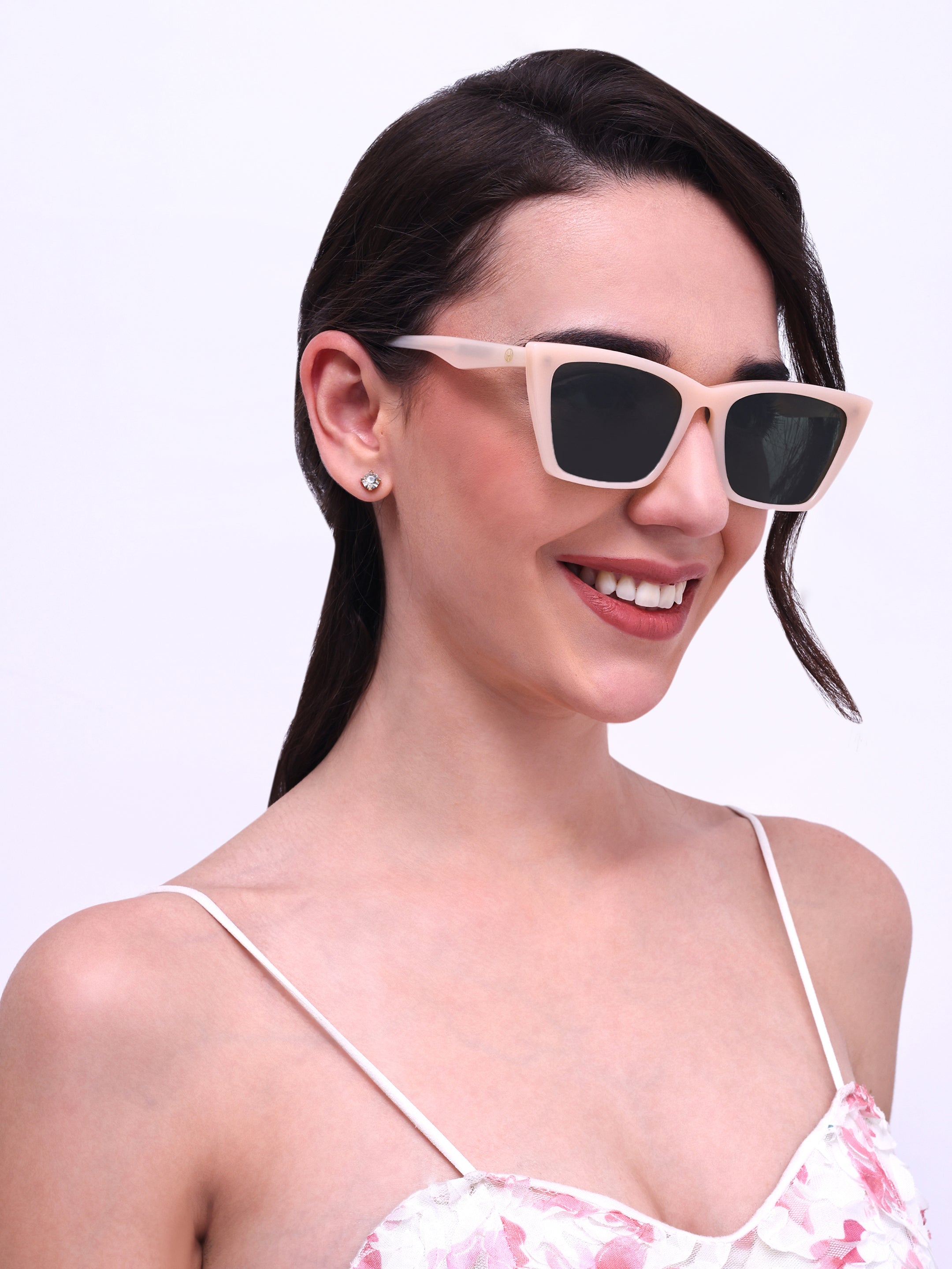 Women UV Protected Cat Eye Sunglasses Black