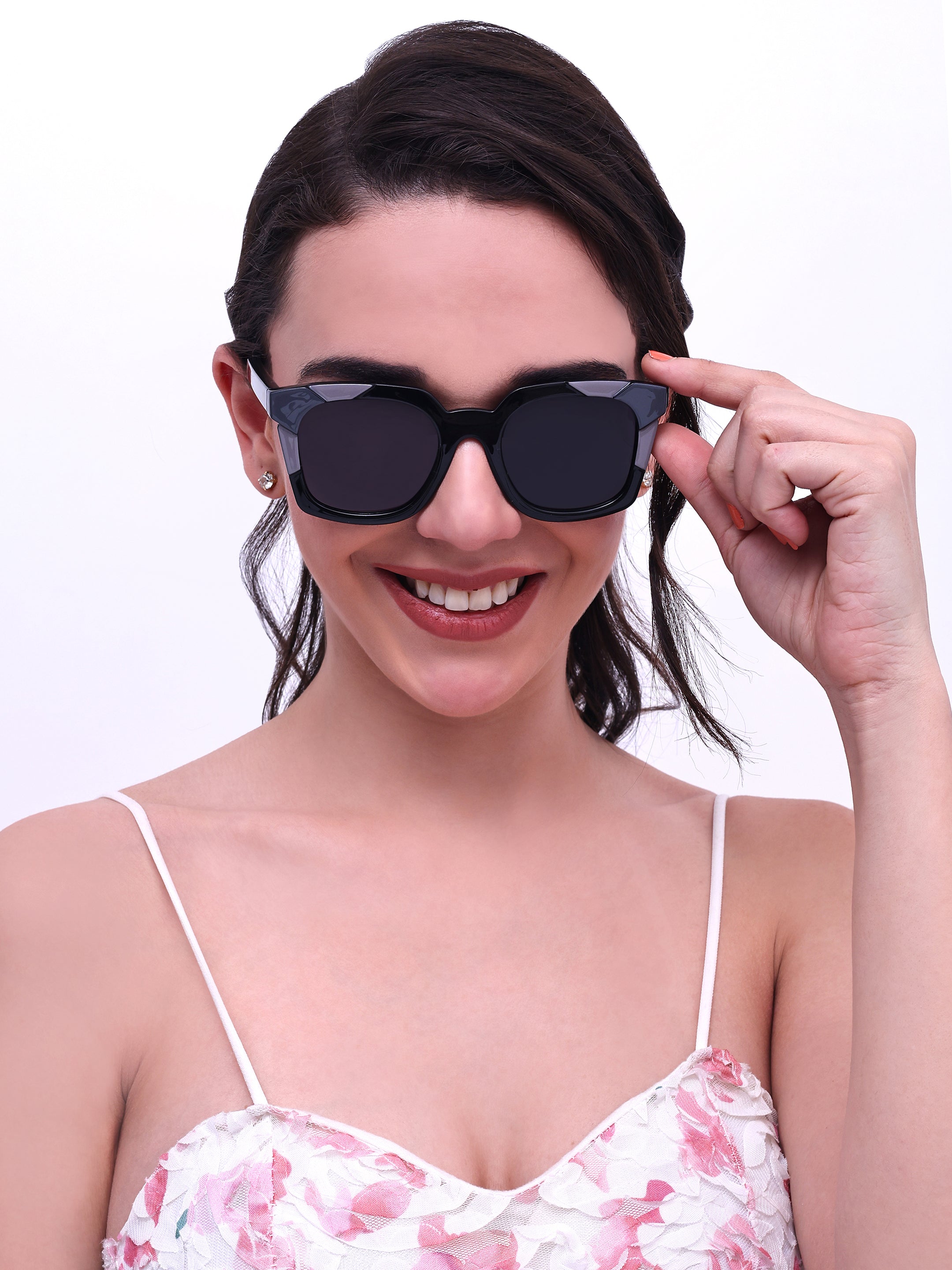 Women UV Protected Wayfarer Sunglasses Black