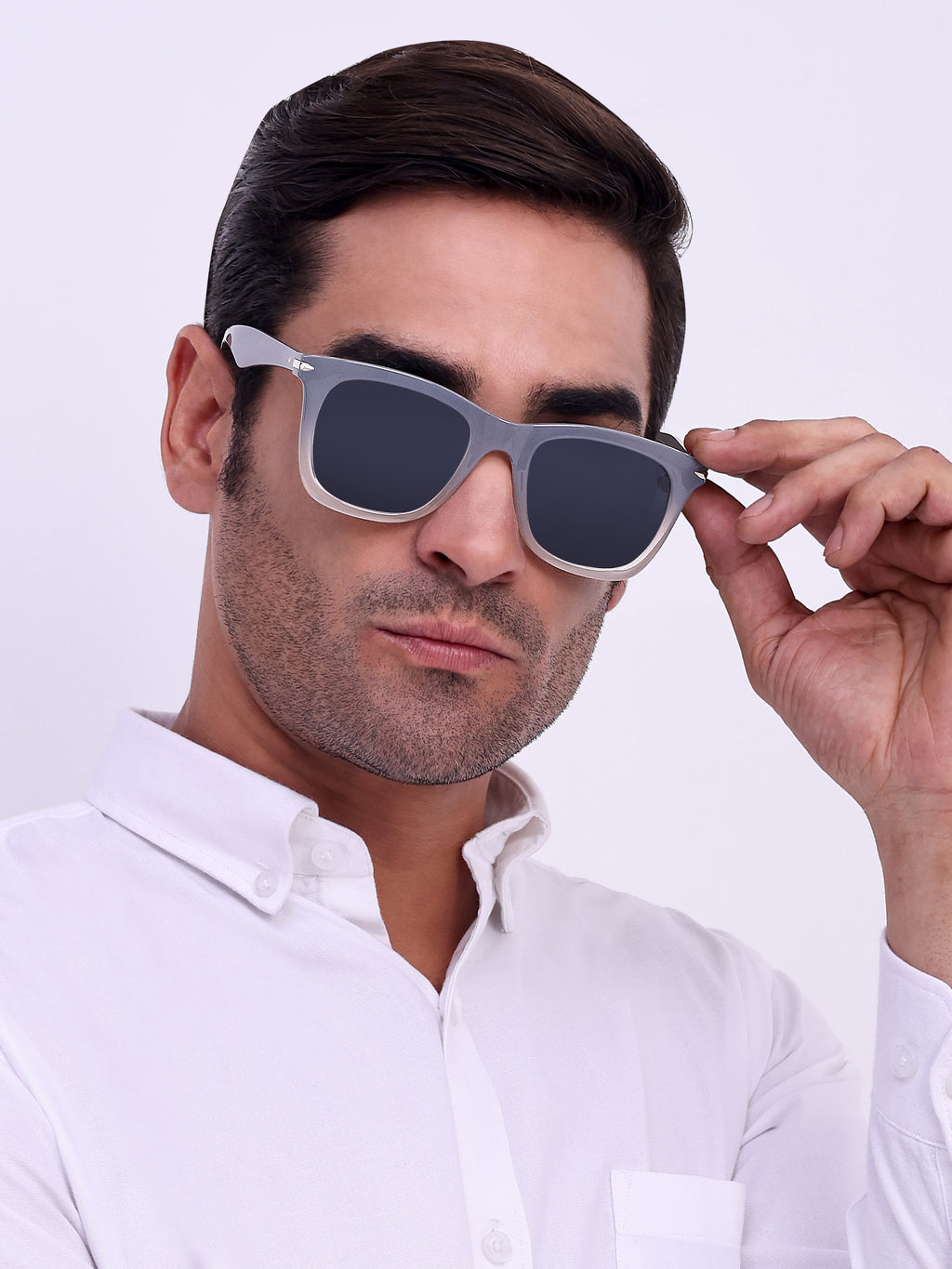 Men Wayfarer UV Protected Sunglasses Black