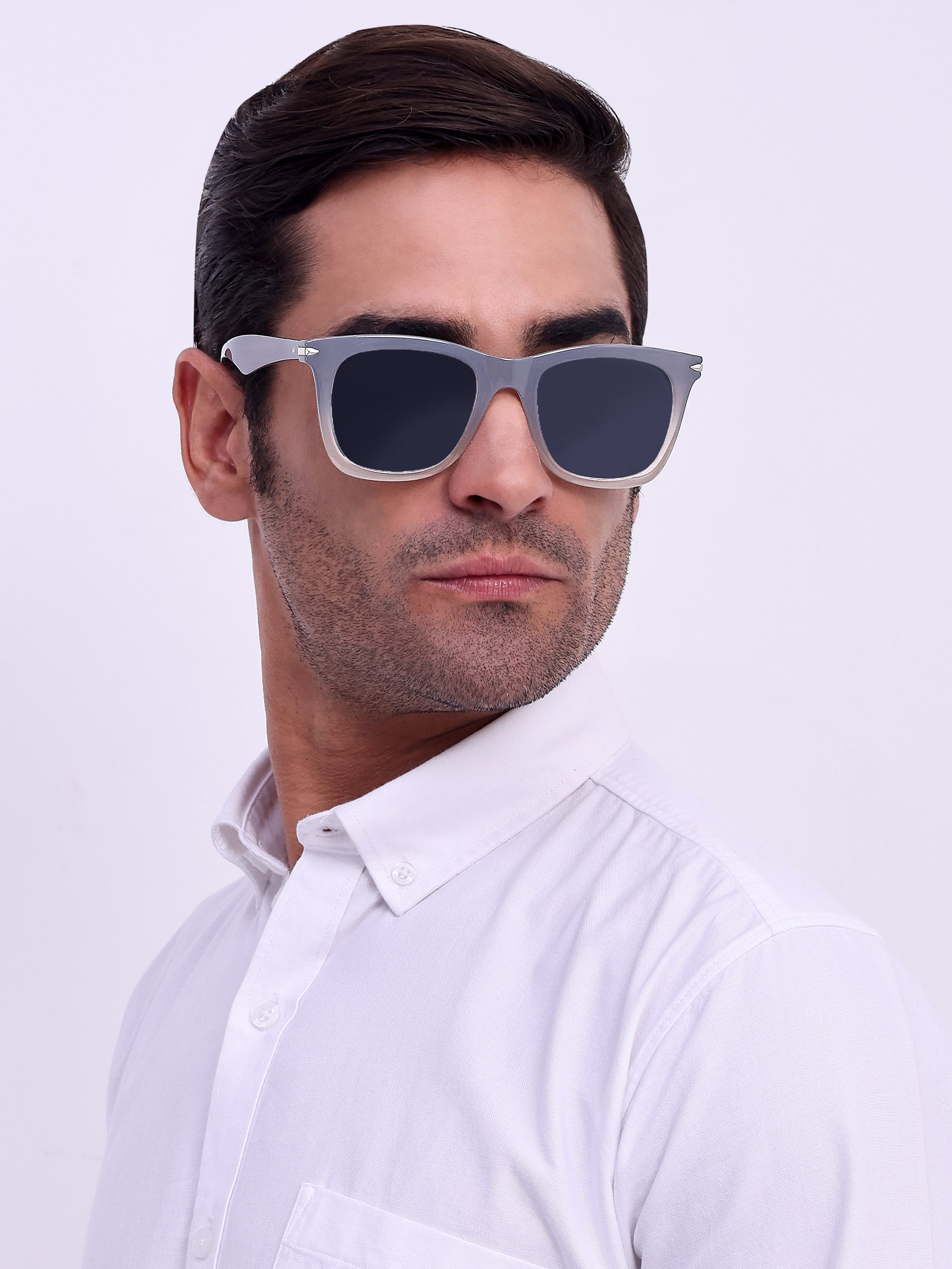 Men Wayfarer UV Protected Sunglasses Black