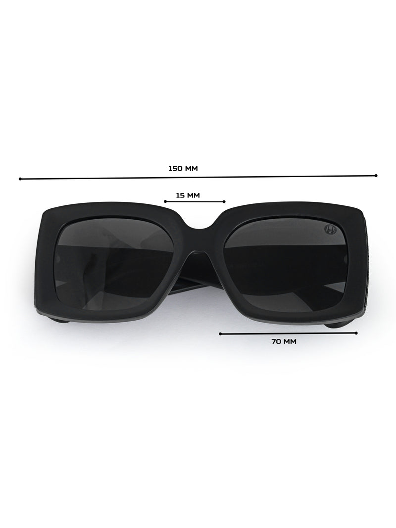 Oversize black square sunglasses