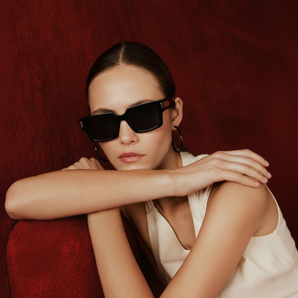 Women's Classic Golden Black Wayfarer UV Protected Sunglasses