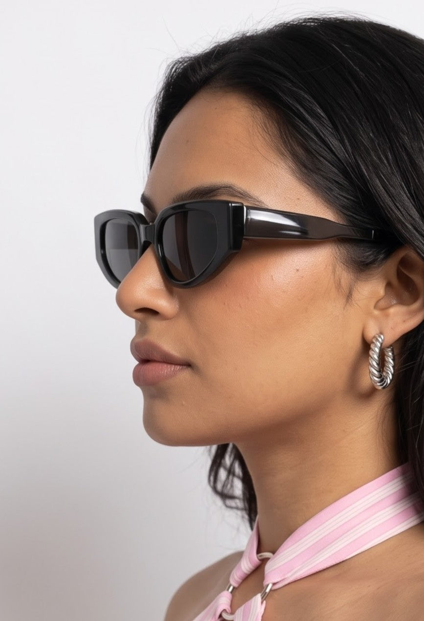 Regalis Black Cateye Women Sunglasses With Highend Material