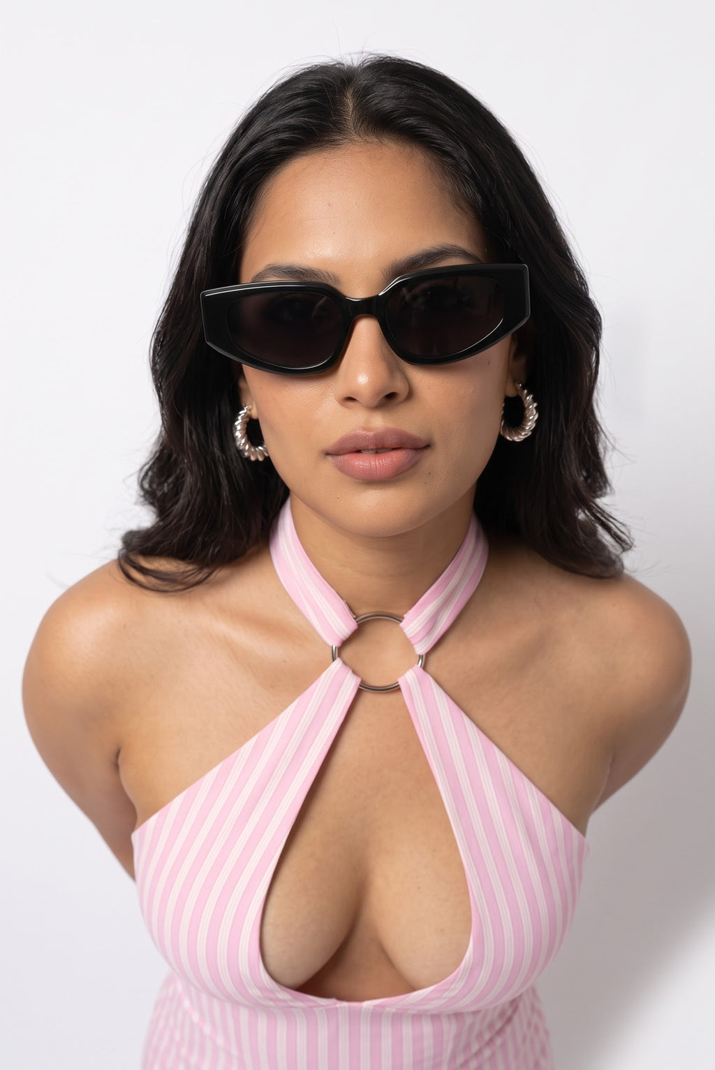 Regalis Black Cateye Women Sunglasses With Highend Material